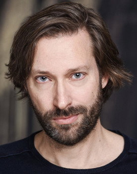 Daniel Christian Jones as Wade