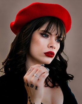 Kris Luna as Kassandra