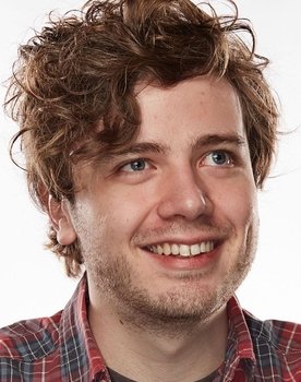 Filipe Matzembacher as Filipe