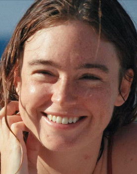 Jessica Pennington as Jessica Paterson