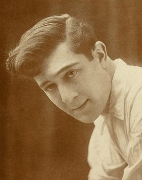 Hobart Henley as Paul Potter