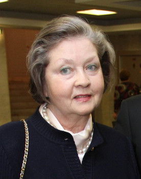 Zhanna Bolotova as Tanya Petrukhina