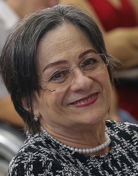 Mexeu com uma, mexeu com todas