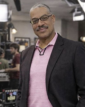 Hugh M. Weathers as Walter Davis