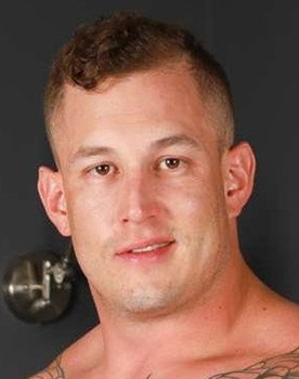 Brock Kniles