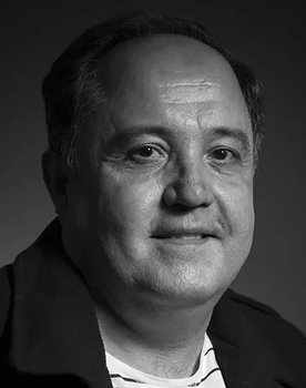 Eduardo Antuña as Ex compañero