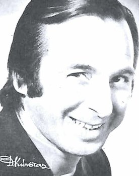 Kostas Floratos as 