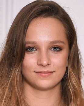 Molly Windsor as Rosie