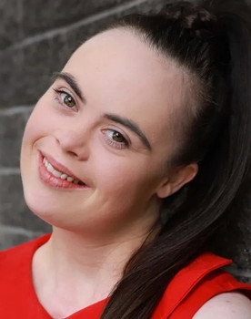 Olivia Hargroder as Sonja