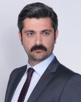 Oktay Gürsoy as 