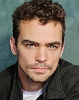 Jack Duarte as Eduardo "Edy" Contreras