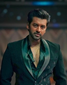 Ankush Hazra as Ayan