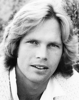 Reid Smith as Jeff East