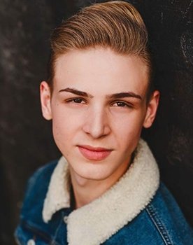 Jacob Skidmore as Sebastian Bousman