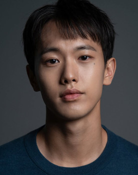 Son Sang-jun as Kim Taek-in