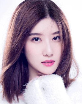 张如意 as Dong Qiqi