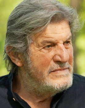 Dejan Čavić as 