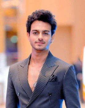 Chathuranga Kodithuwakku as Hansa