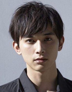 Ryo Yoshizawa as Kominato Aya