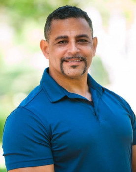 Craig DeLuz as Craig Bishop