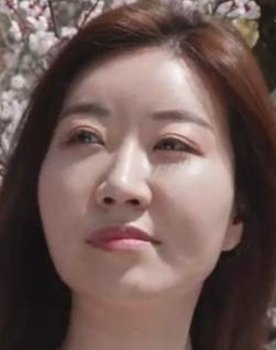 Seon Yool as 