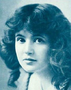 Marguerite Clark as Letty Roberts