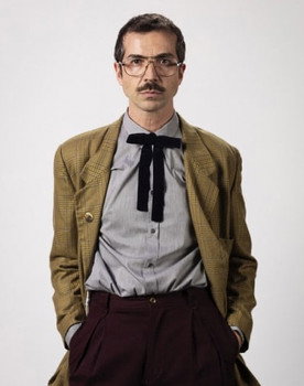 Benjamín Pérez as Rosa's Hairdresser