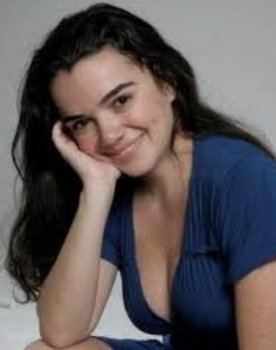 Débora Aoni as Mata Hari