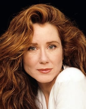 Mary McDonnell Photo