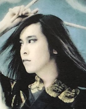Kawatsuka Atsushi as Drums