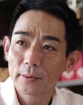 Wang Minghui as General Huang