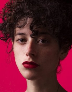 Camila Plaate as Maia