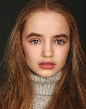 Nell Fisher as Holly Wheeler