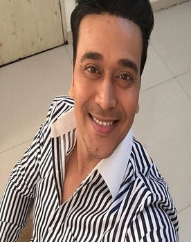 Anurag Sharma as Kamal Parihar
