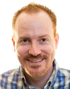 Matt Walker as Comedian