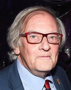 Donald Ranvaud as Donald