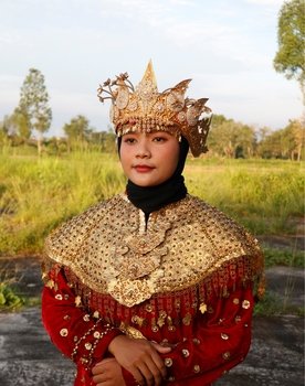 Anastasya as Siti Rahah