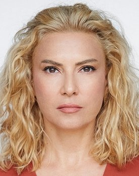 Şebnem Dönmez as 