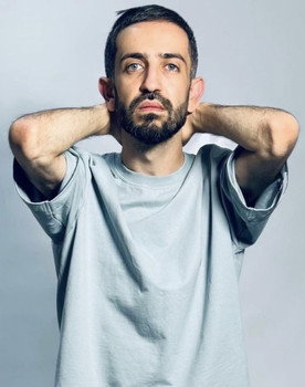 Narek Aleksanyan as Levon