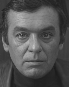 Valeri Nikitenko as Лев Кузьмин