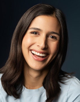 Gabriela Melgar as Enny