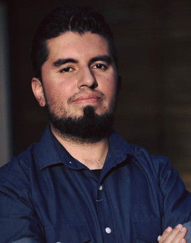 Cristhian Aguilera as Sub Oficial Alvarenga