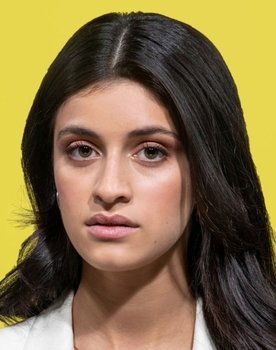 Anya Chalotra Photo