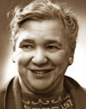 Olga Porudolinskaya as тетя Саша