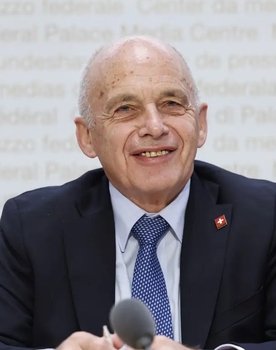 Ueli Maurer