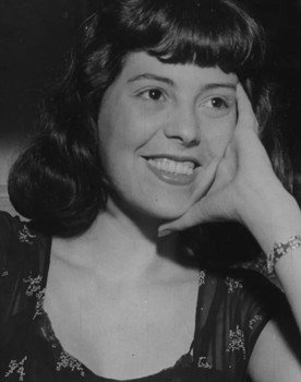 Vida Alves as 