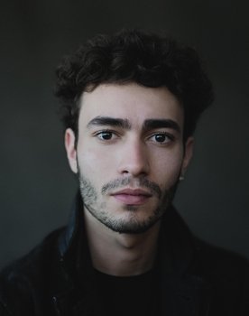 Yaseen Aroussi as The Intern