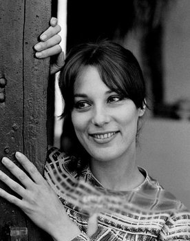 Bernadette Lafont as Marie