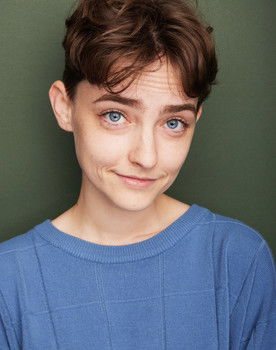 Benny Zielke as Levi