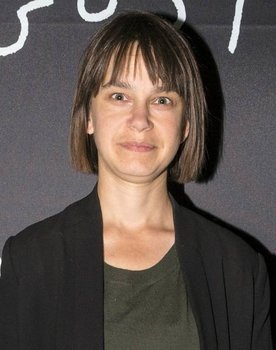 Rebecka Liljeberg as Sandra